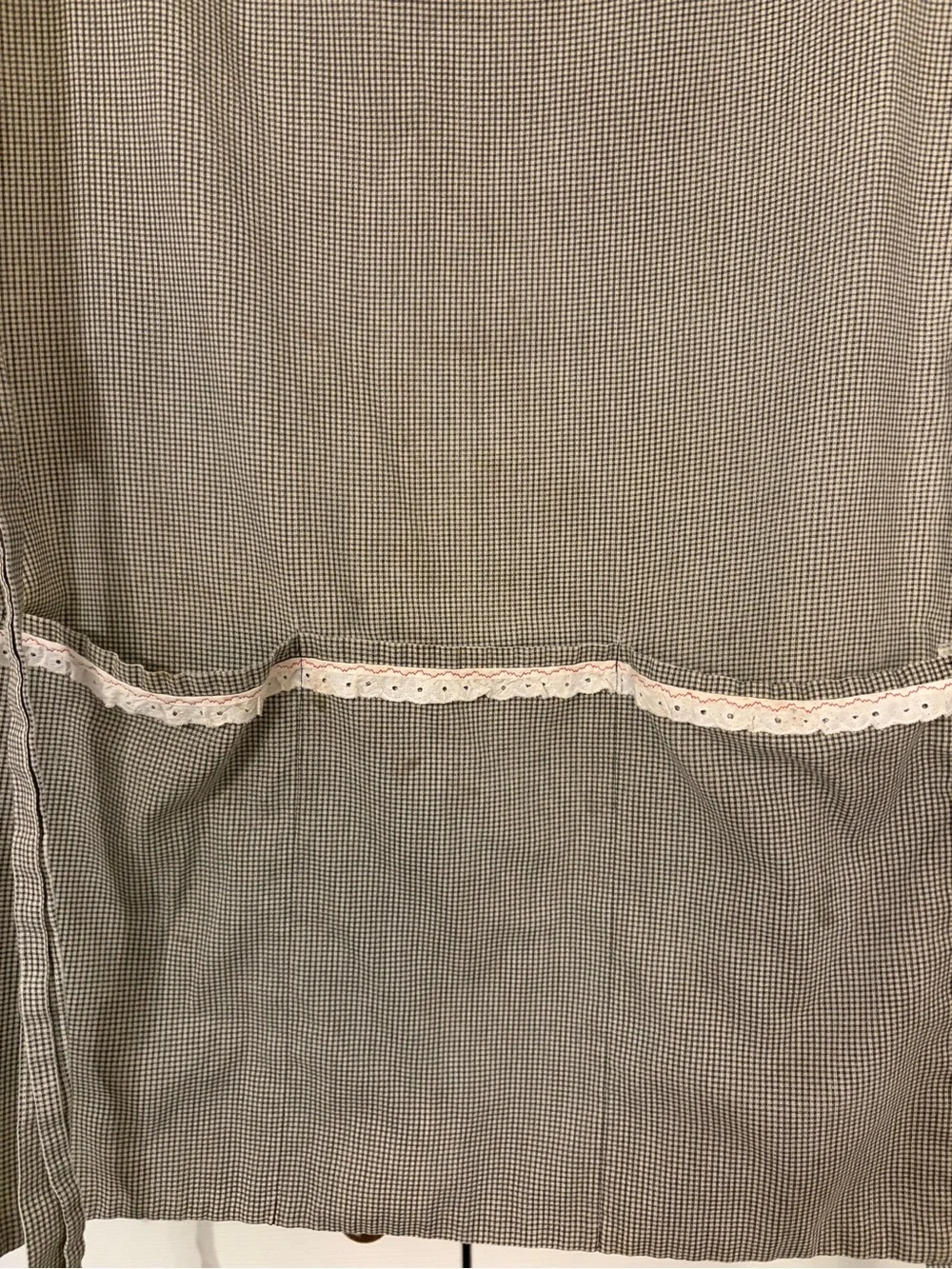 Apron Vintage Cobbler Or Smock Style Over The Head Pinafore With Tie Back